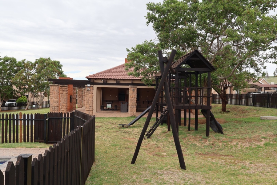2 Bedroom Property for Sale in Hillside Free State